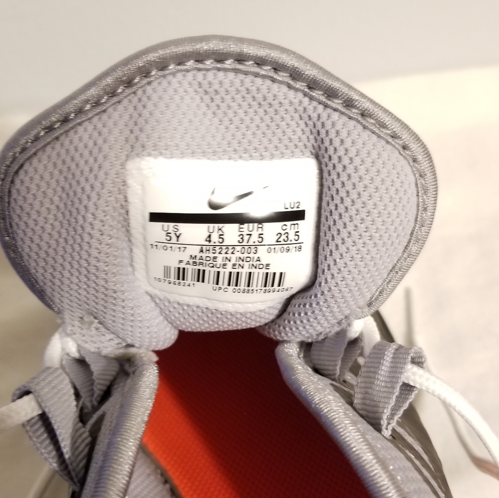 🌲NWOT NIKE Air Max Axis Sneakers - Picture 8 of 12